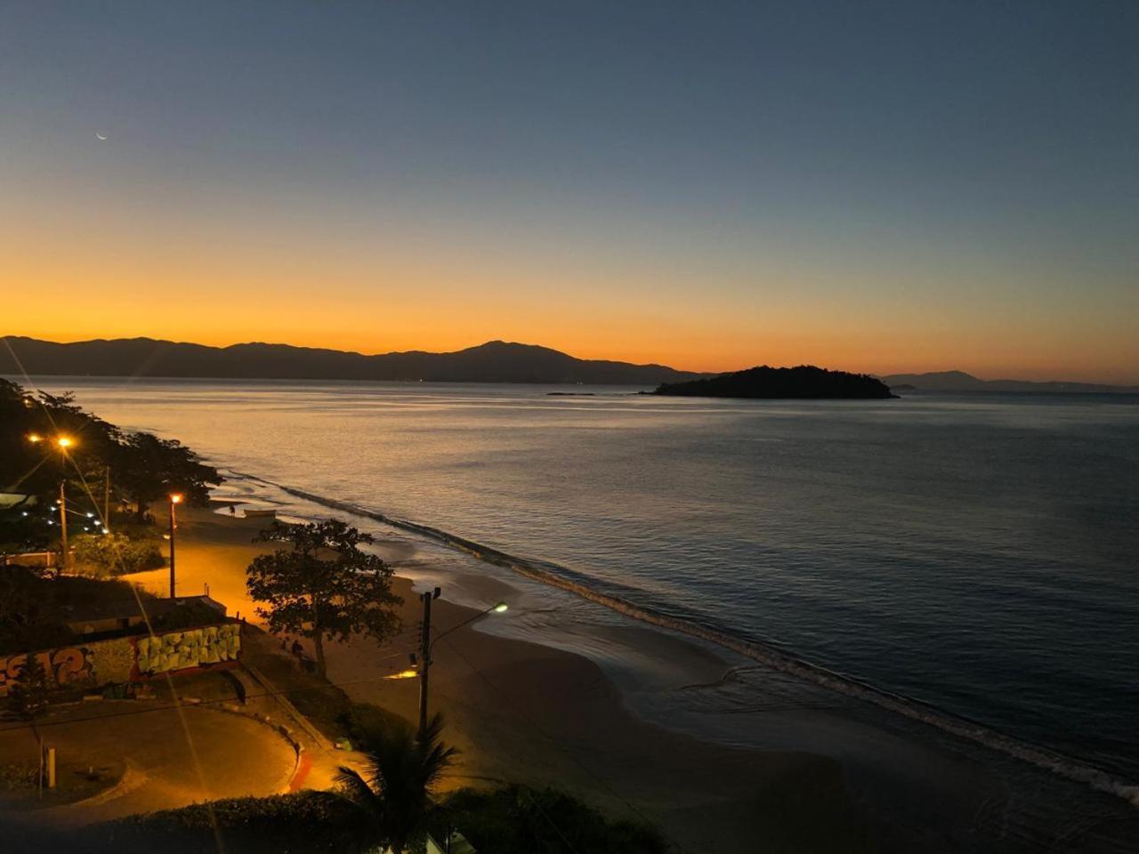 Cobertura Frente Ao Mar Apartment Florianopolis Bagian luar foto